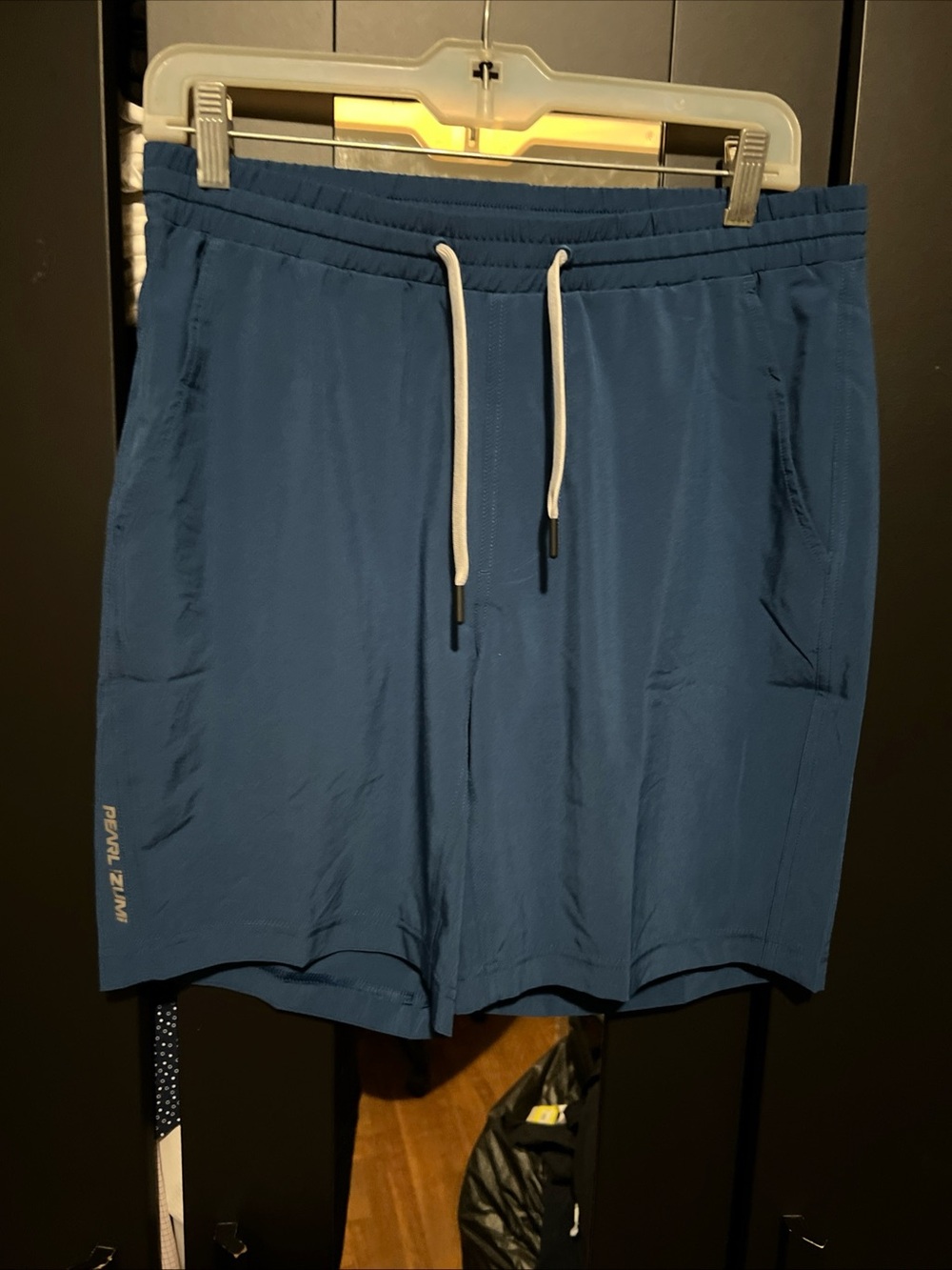 New! Pearl iZUMi Canyon Active 8" Short Men's Size Medium Twilight